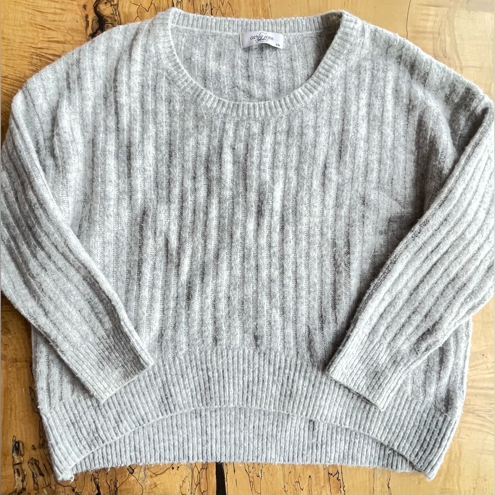Carly Jean Los Angeles Light Gray Ribbed Sweater
